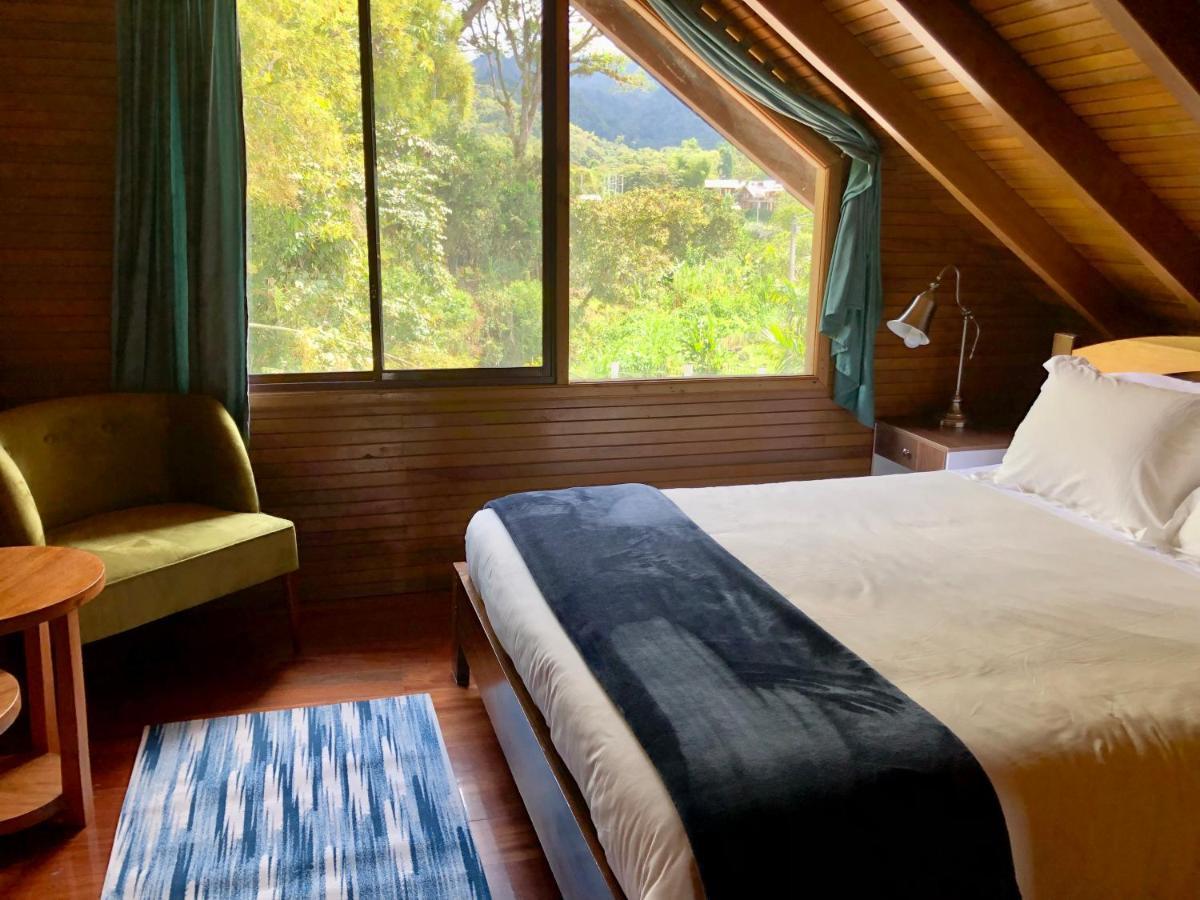 Hostal Zafiro ミンド エクステリア 写真